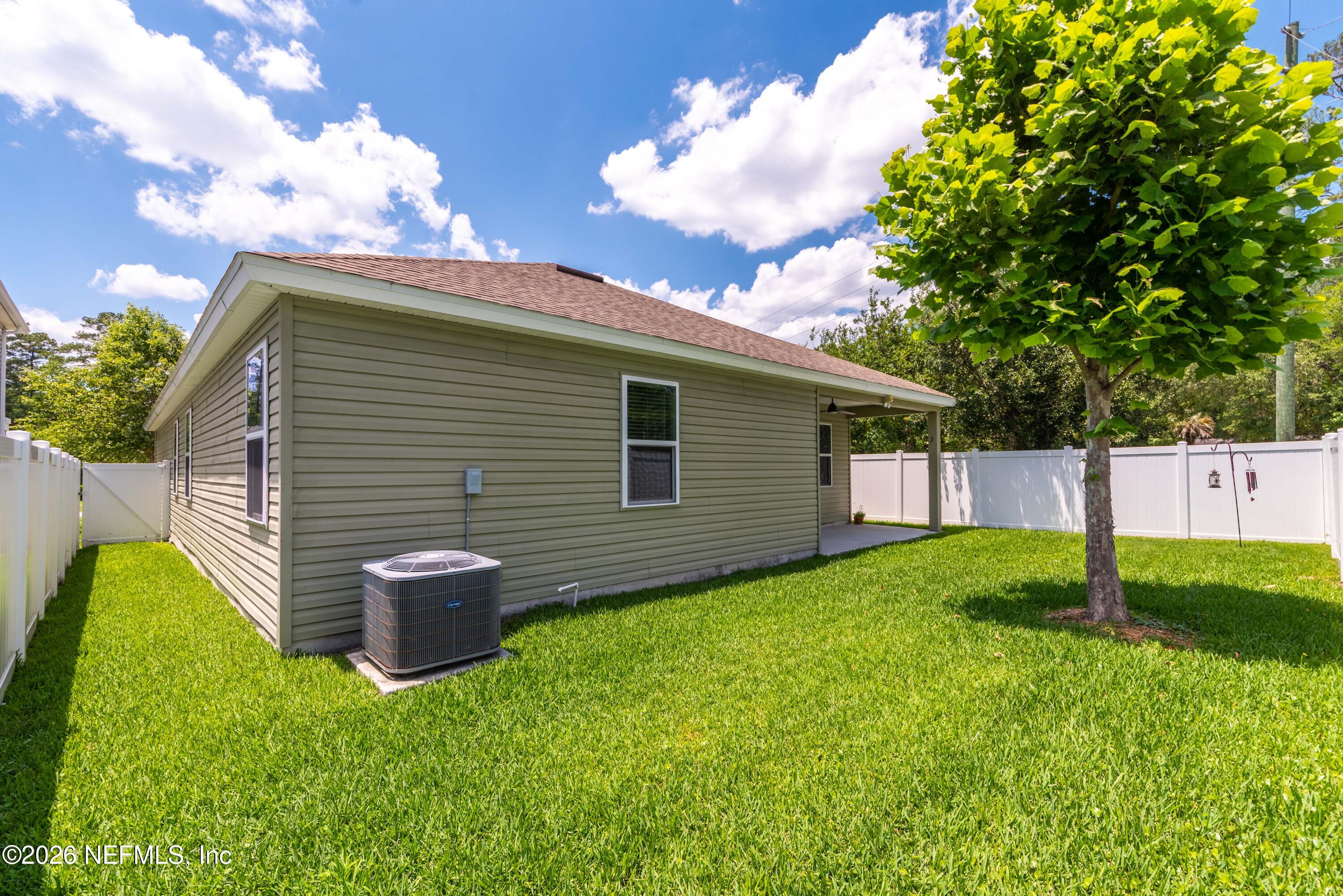 3011 Angora Bay Dr-29