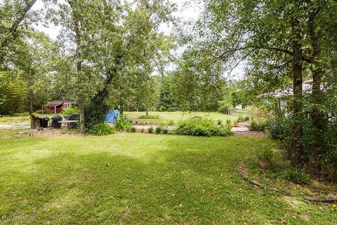 A home in Middleburg