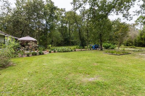 A home in Middleburg