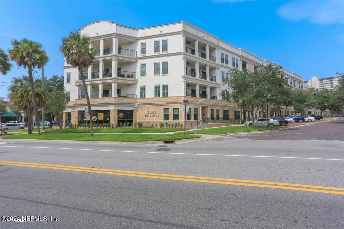 Jacksonville, FL home for sale located at 1661 Riverside Avenue Unit 105, Jacksonville, FL 32204