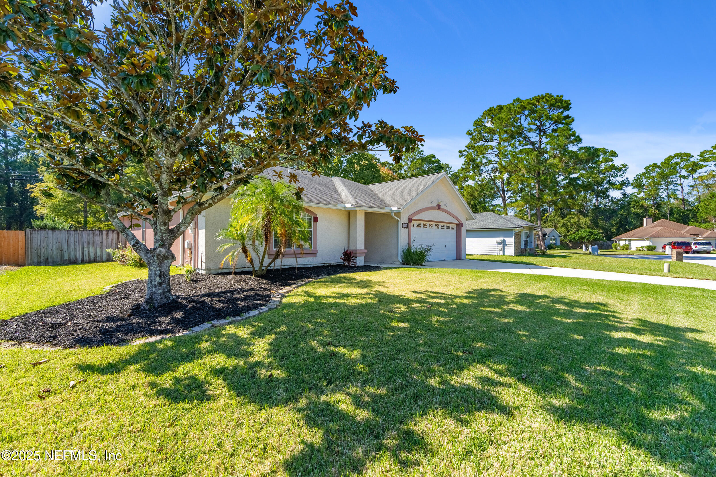 1514 MAPLE LEAF Lane