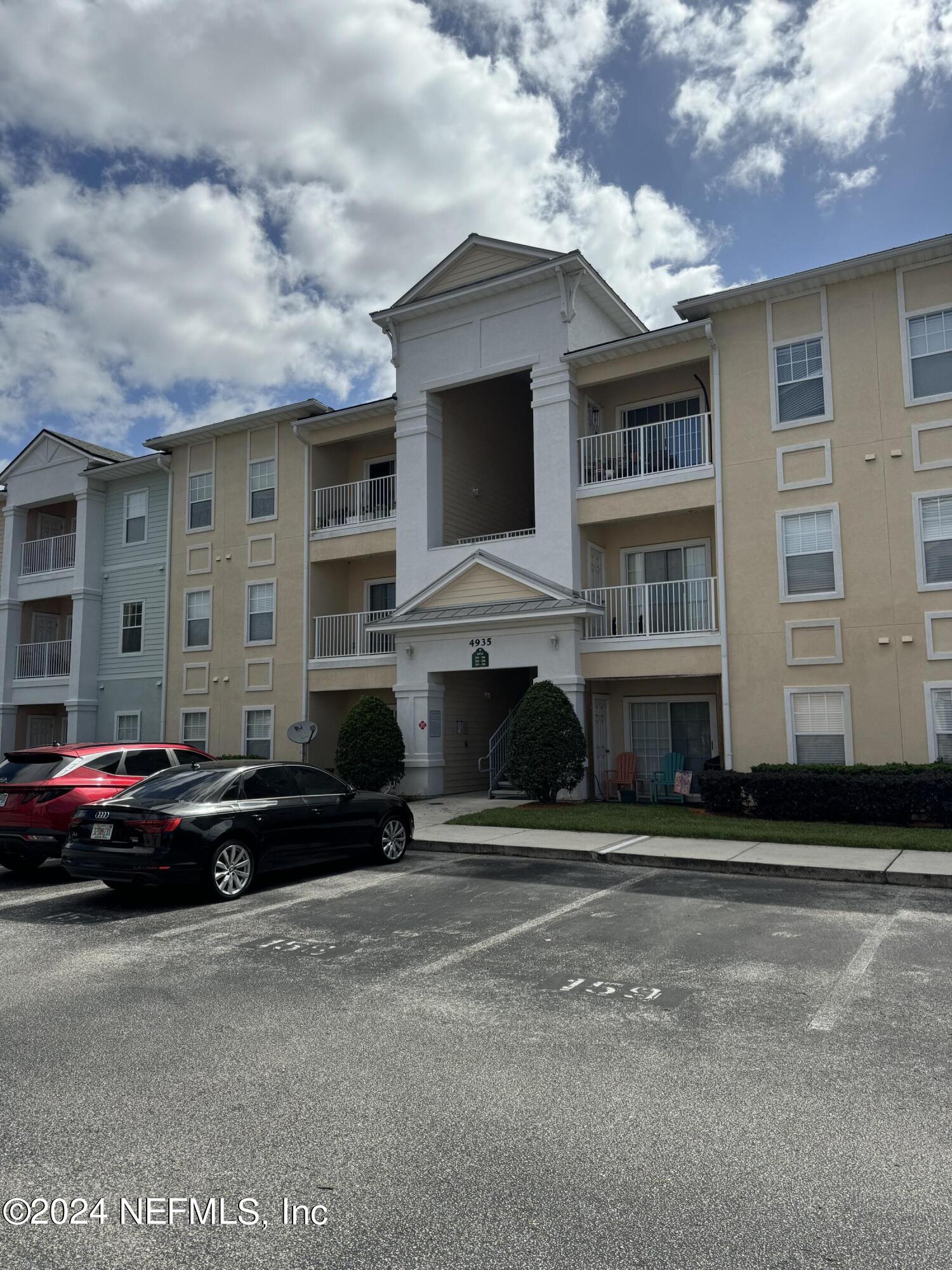 Jacksonville, FL home for sale located at 4935 Islamorada Lane Unit 304, Jacksonville, FL 32256