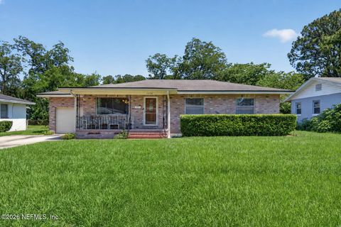 Photo of 3004 DONNA Drive, Jacksonville, FL 32208 (MLS # 2153226)