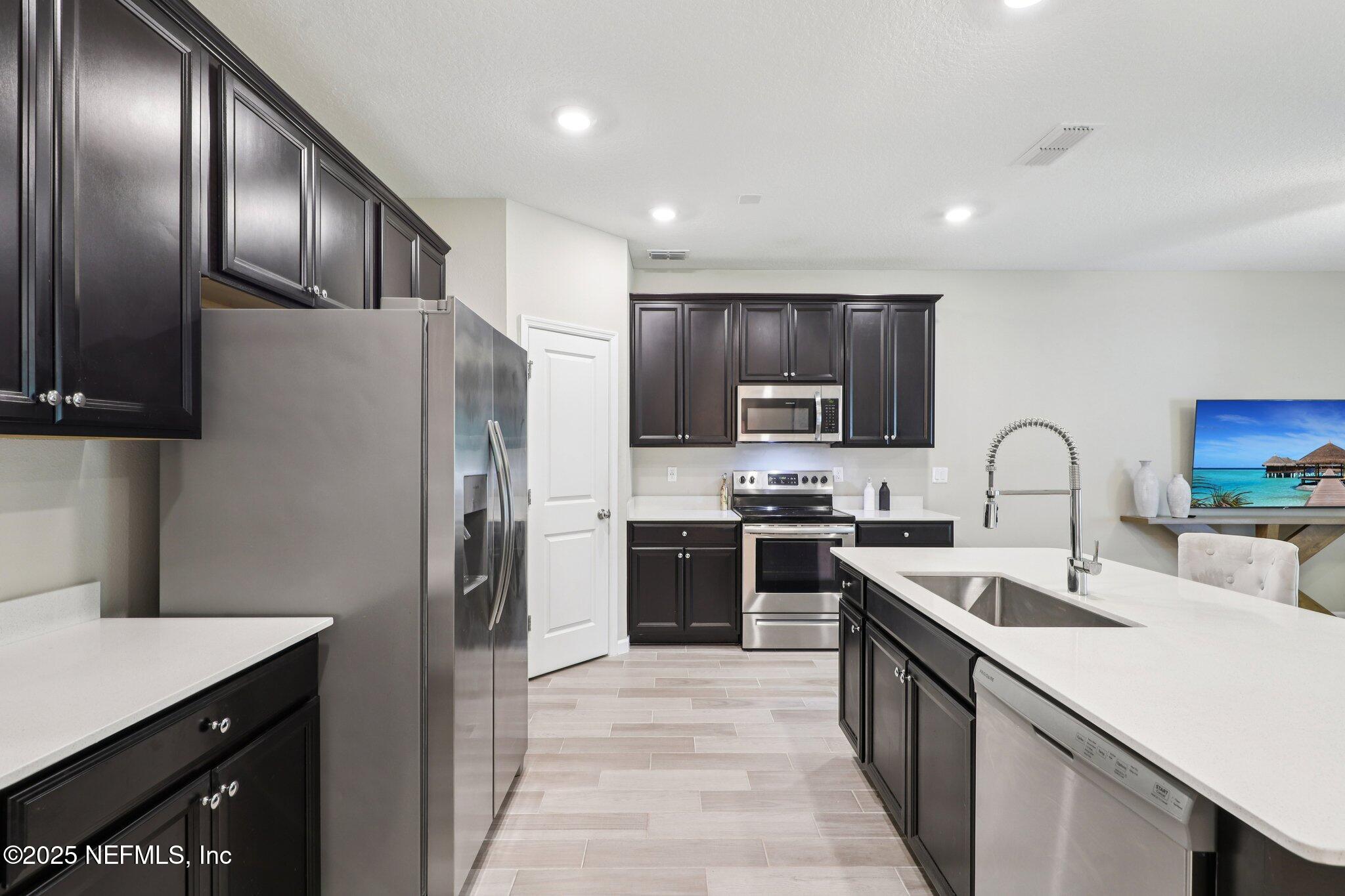10360 ALDER CREEK Lane
