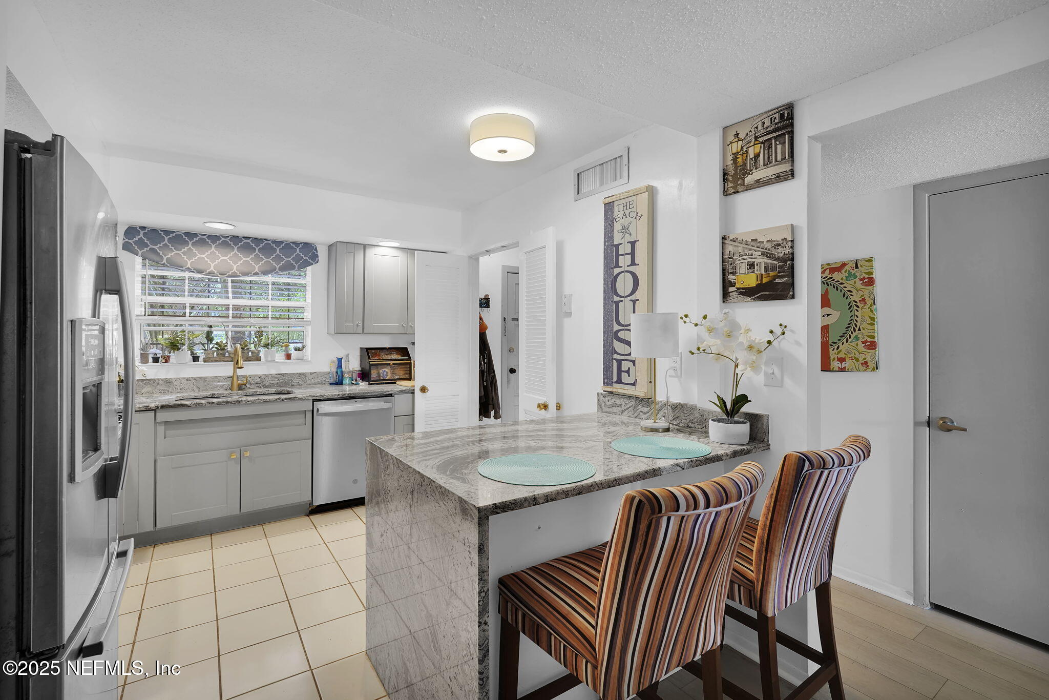 9901 REGENCY SQUARE Boulevard 90