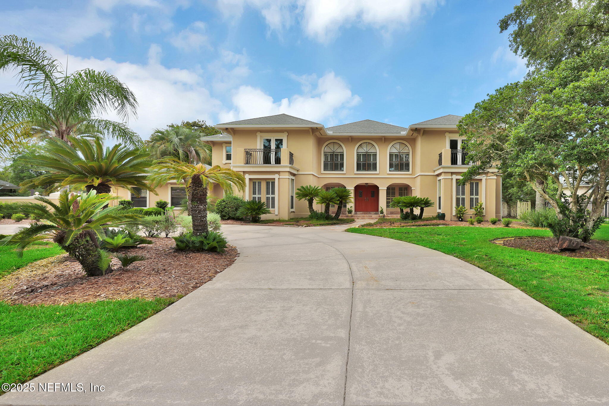 8227 MAR DEL PLATA Street E