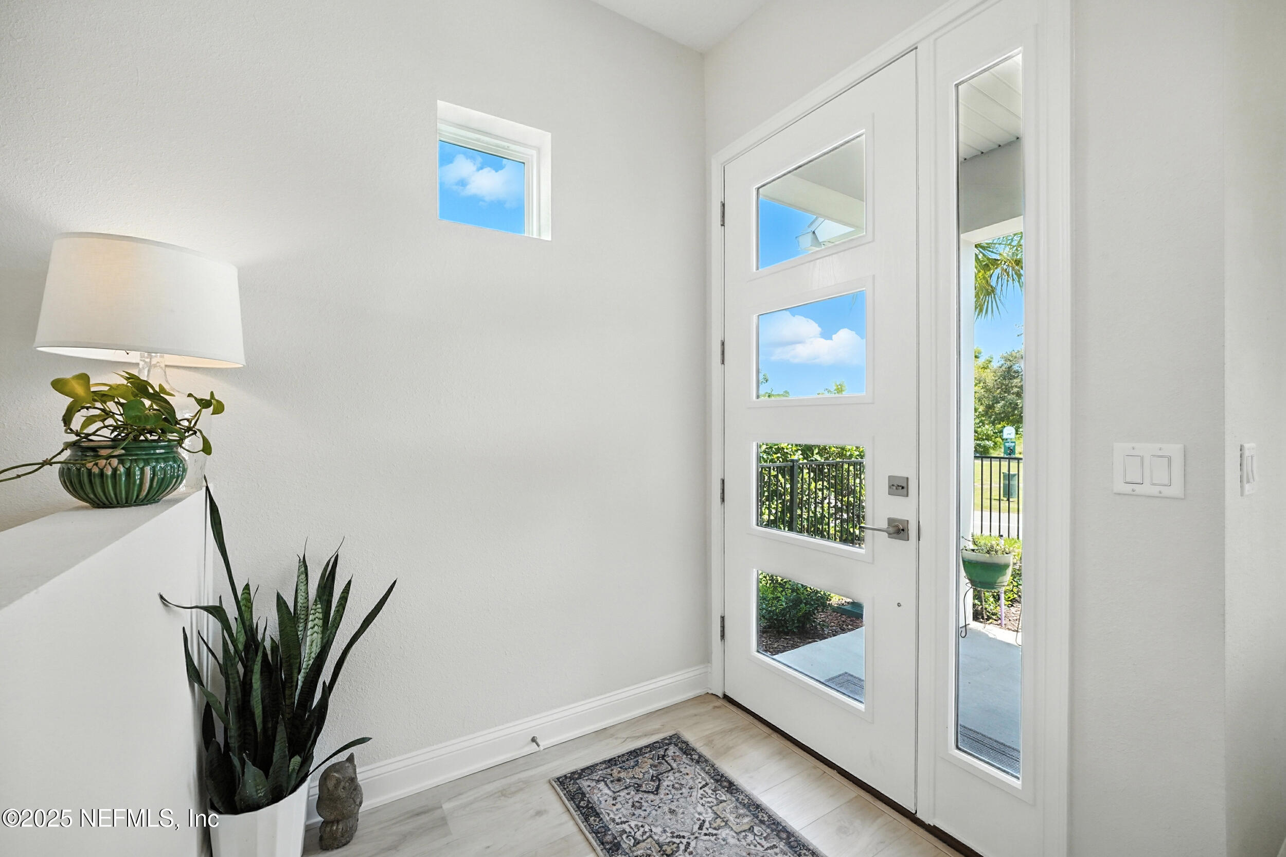 559 CRESTVIEW Drive
