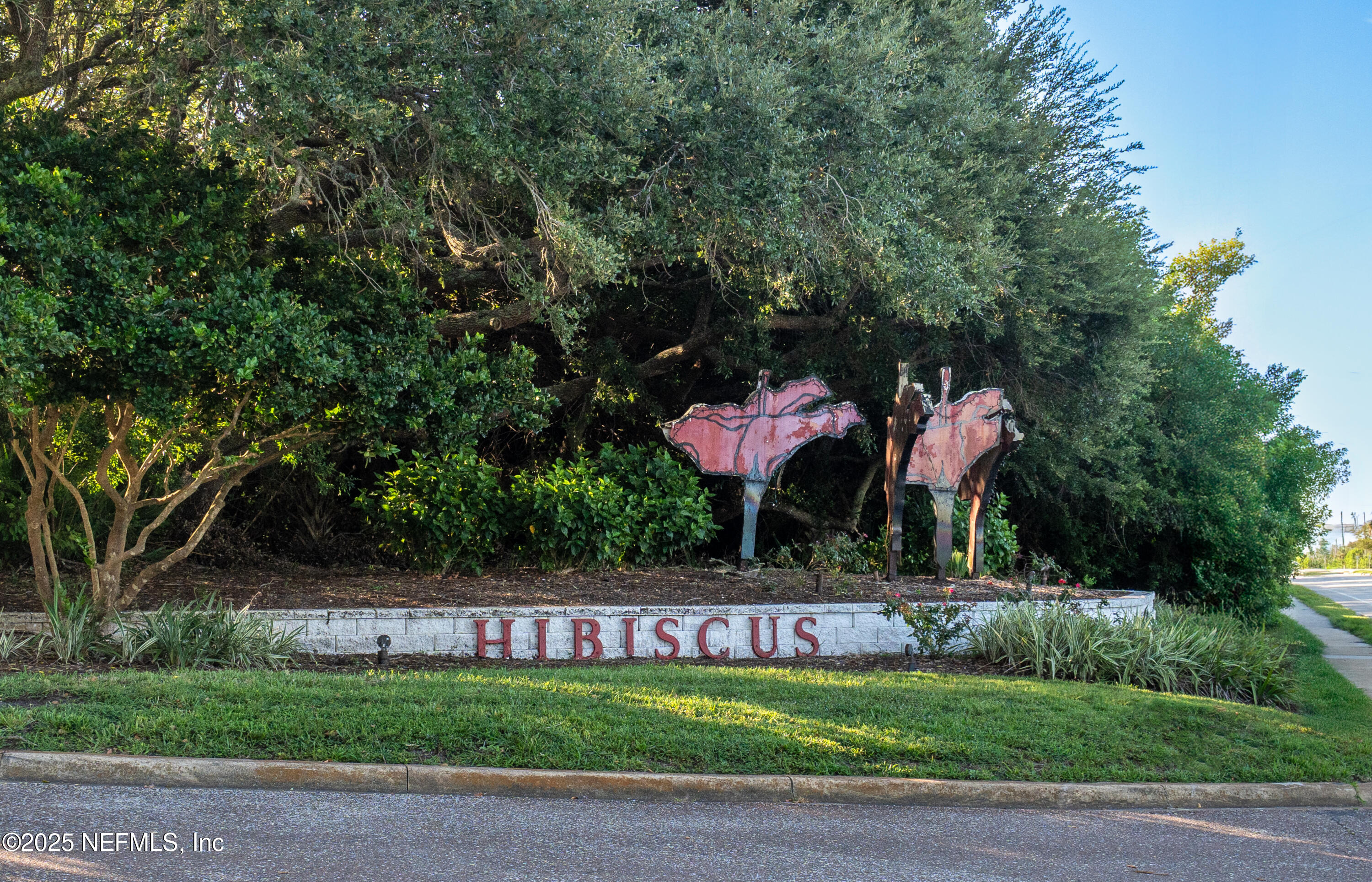 190 OCEAN HIBISCUS Drive 201