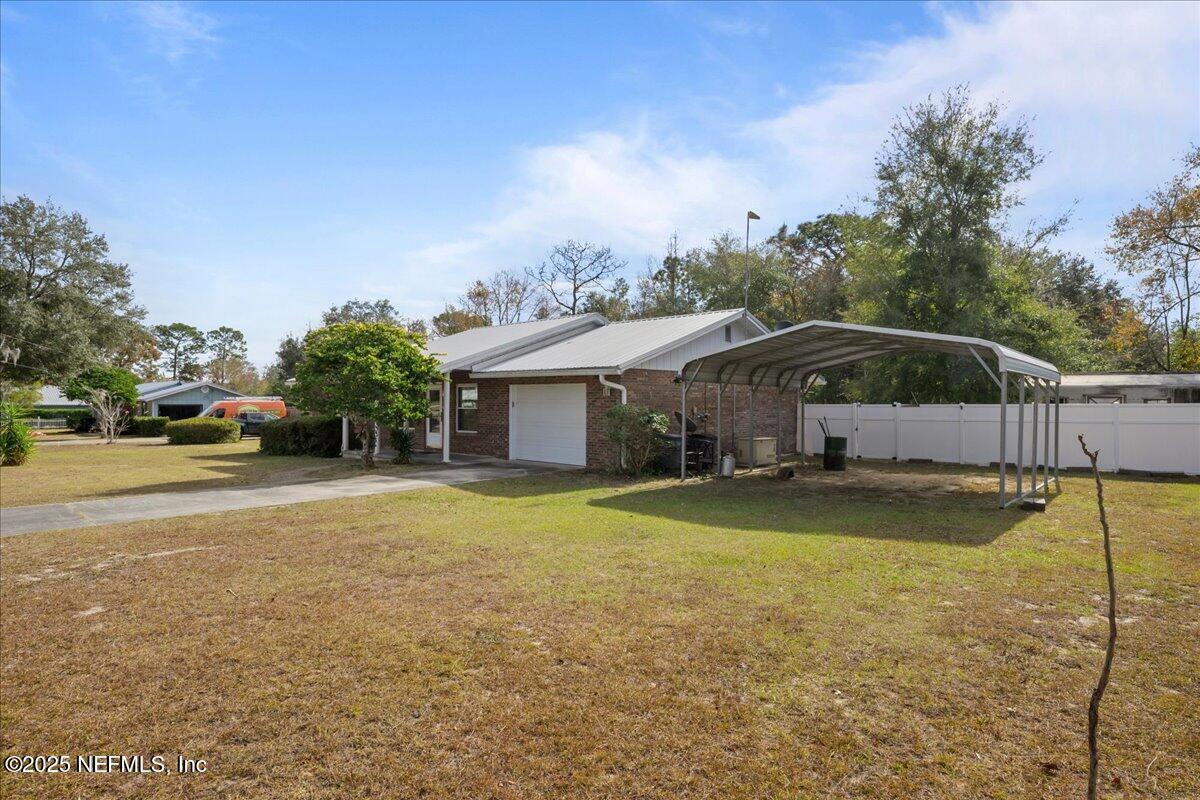 105 CRESTWOOD Drive