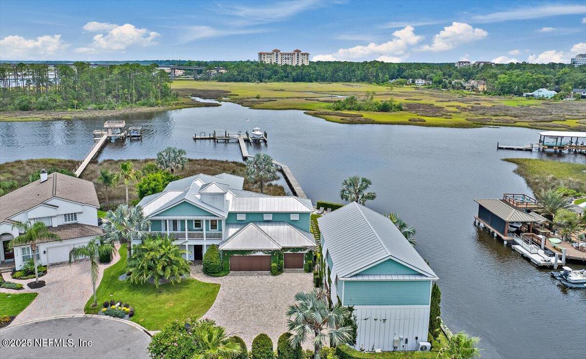 4450 SEABREEZE Drive