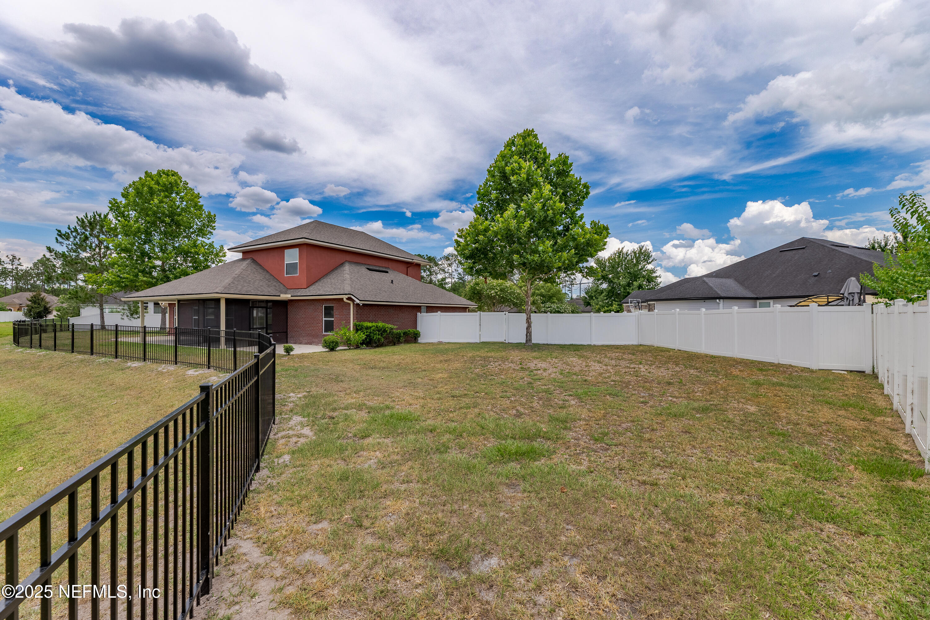 1300 COOPERS HAWK Way