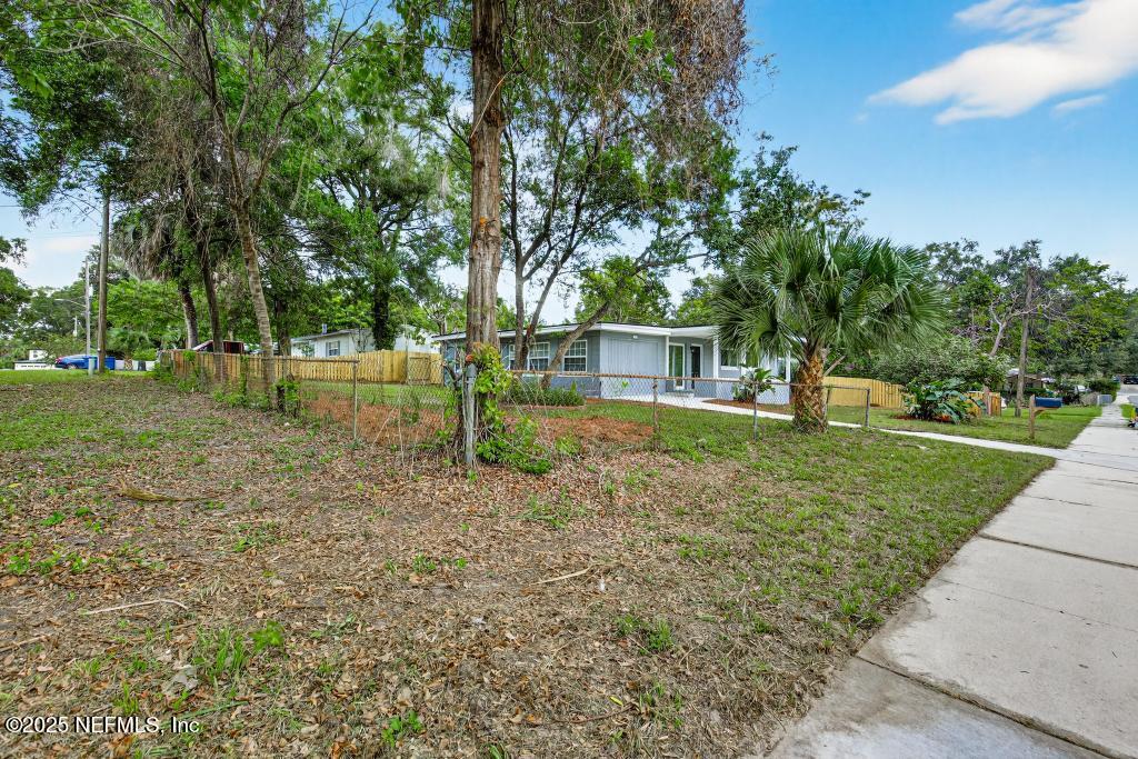 6915 BRANDEMERE Road S