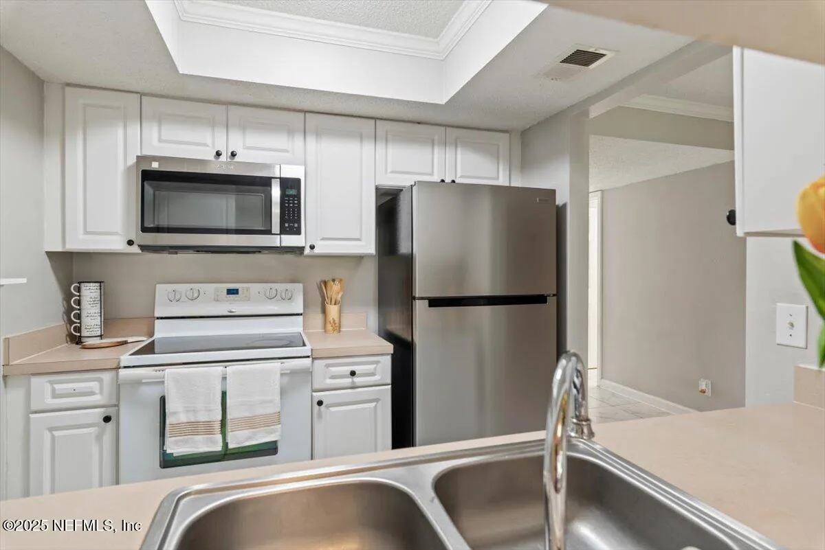 Jacksonville, Florida 32217, United States, 1 Bedroom Bedrooms, ,1 BathroomBathrooms,Residential,Active,1219