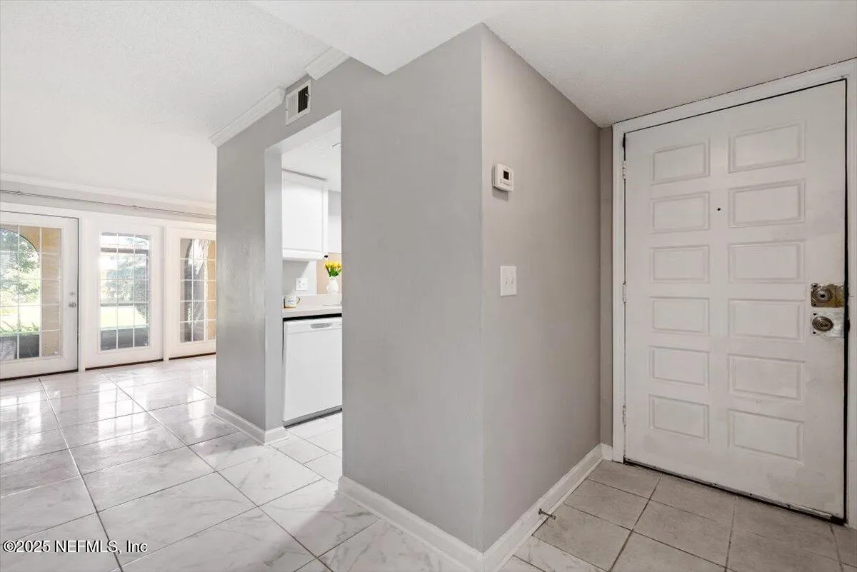 Jacksonville, Florida 32217, United States, 1 Bedroom Bedrooms, ,1 BathroomBathrooms,Residential,Active,1219