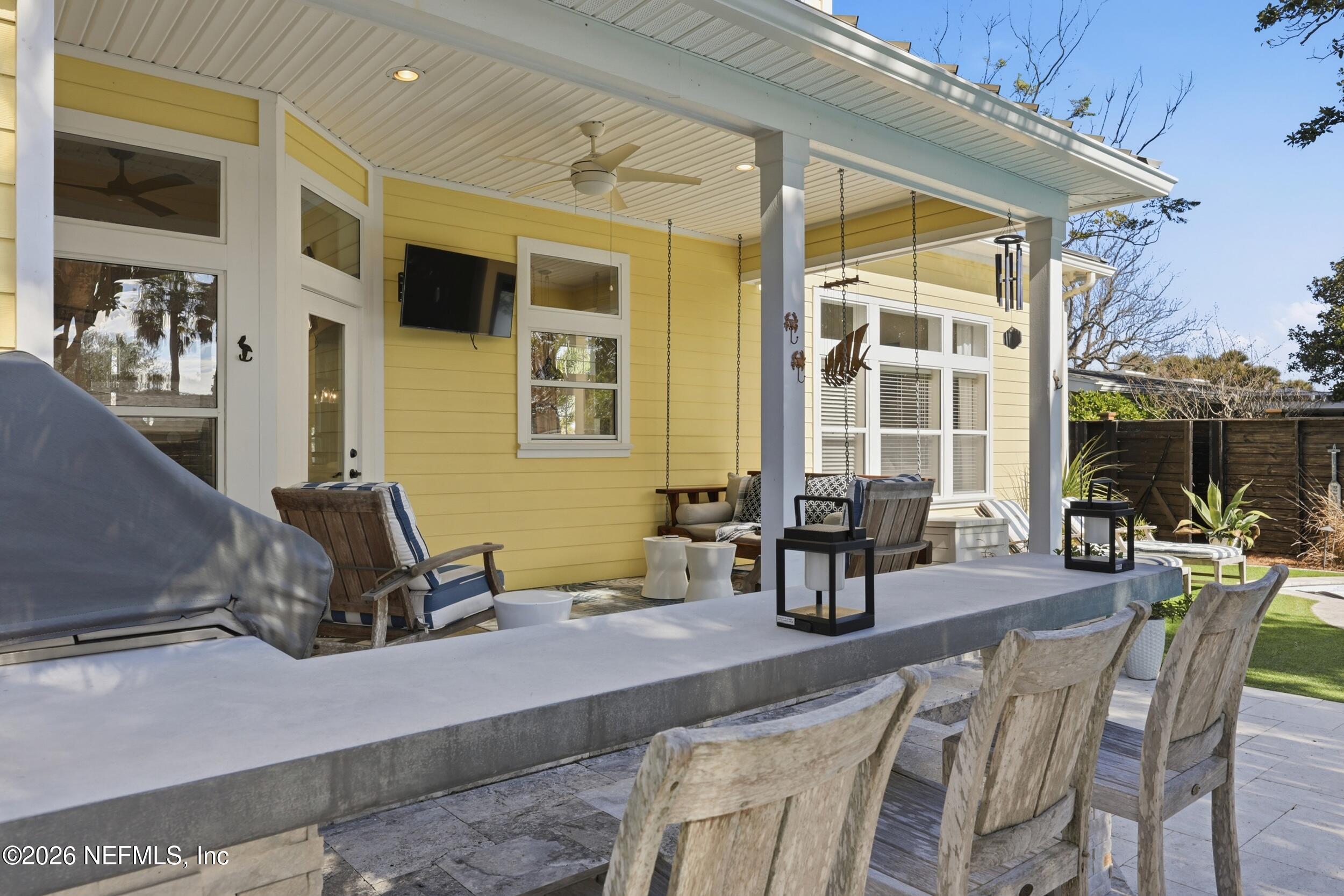 527 FLORIDA Boulevard