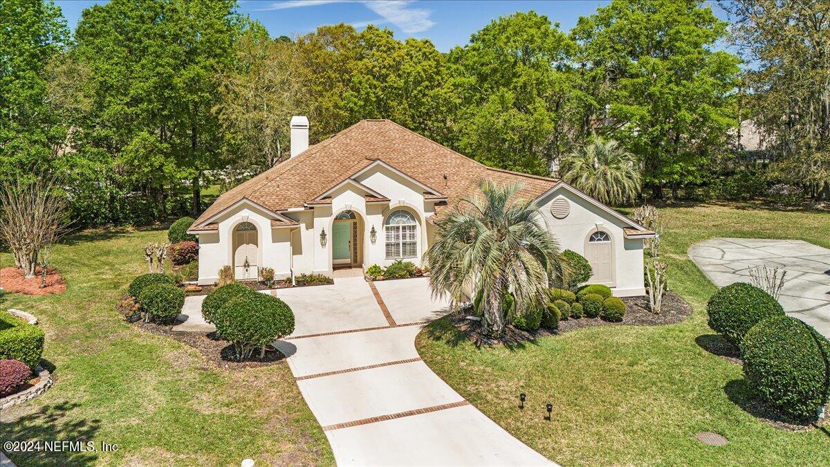 Orange Park, FL home for sale located at 724 WESTMINSTER Drive, Orange Park, FL 32073