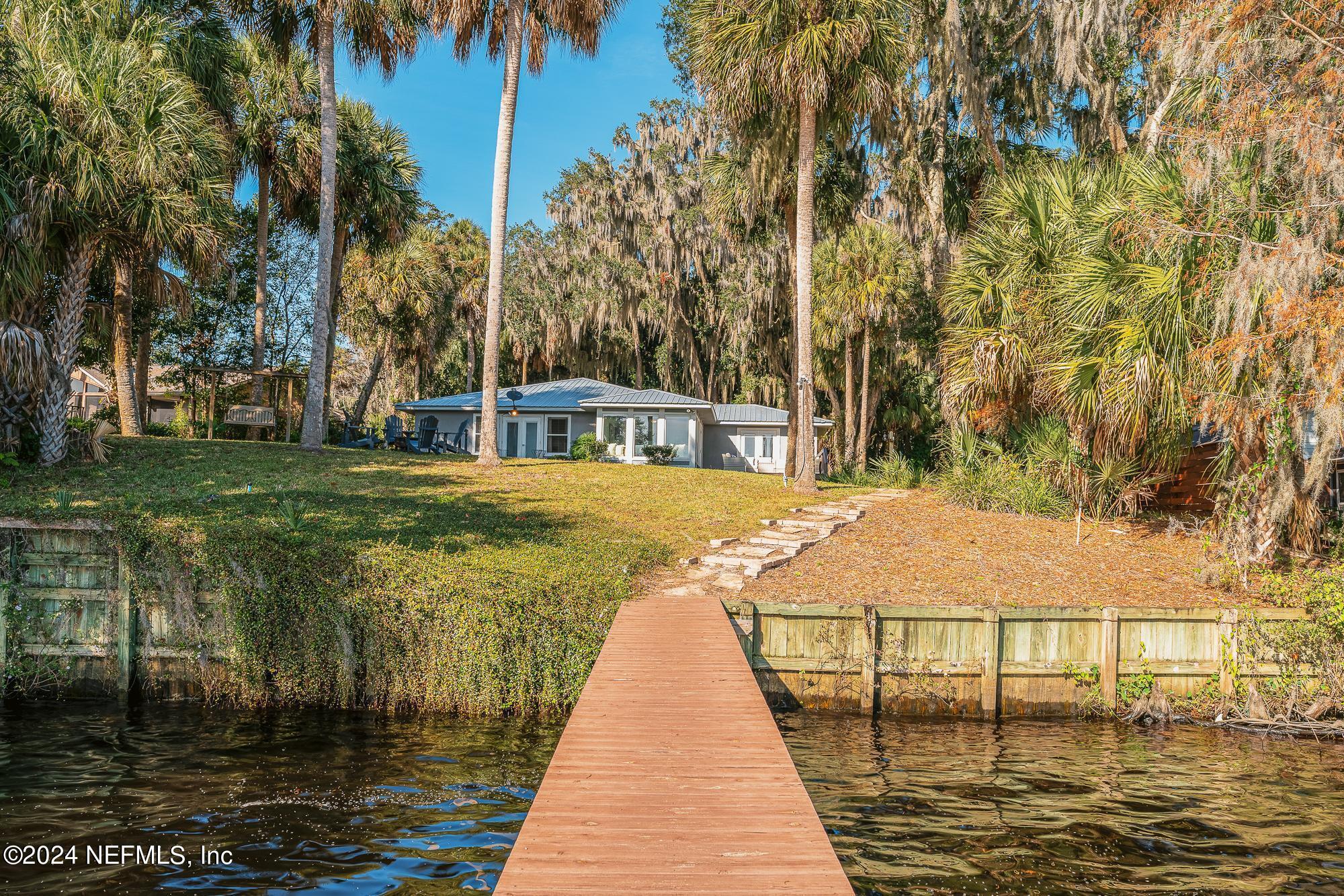 Palatka, FL home for sale located at 277 W River Road, Palatka, FL 32177