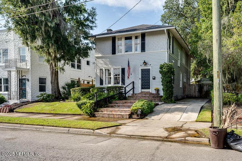 1620 CHERRY Street