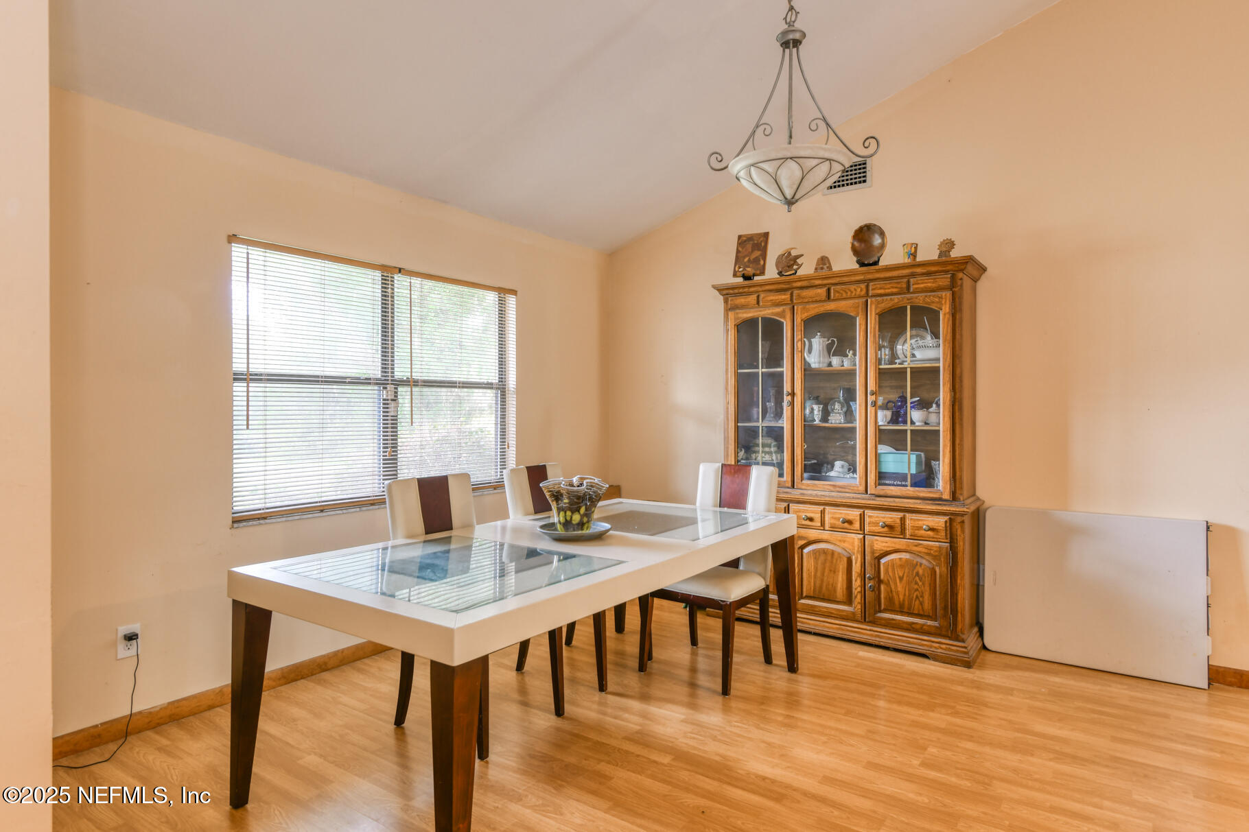 104 CRESTWOOD Drive