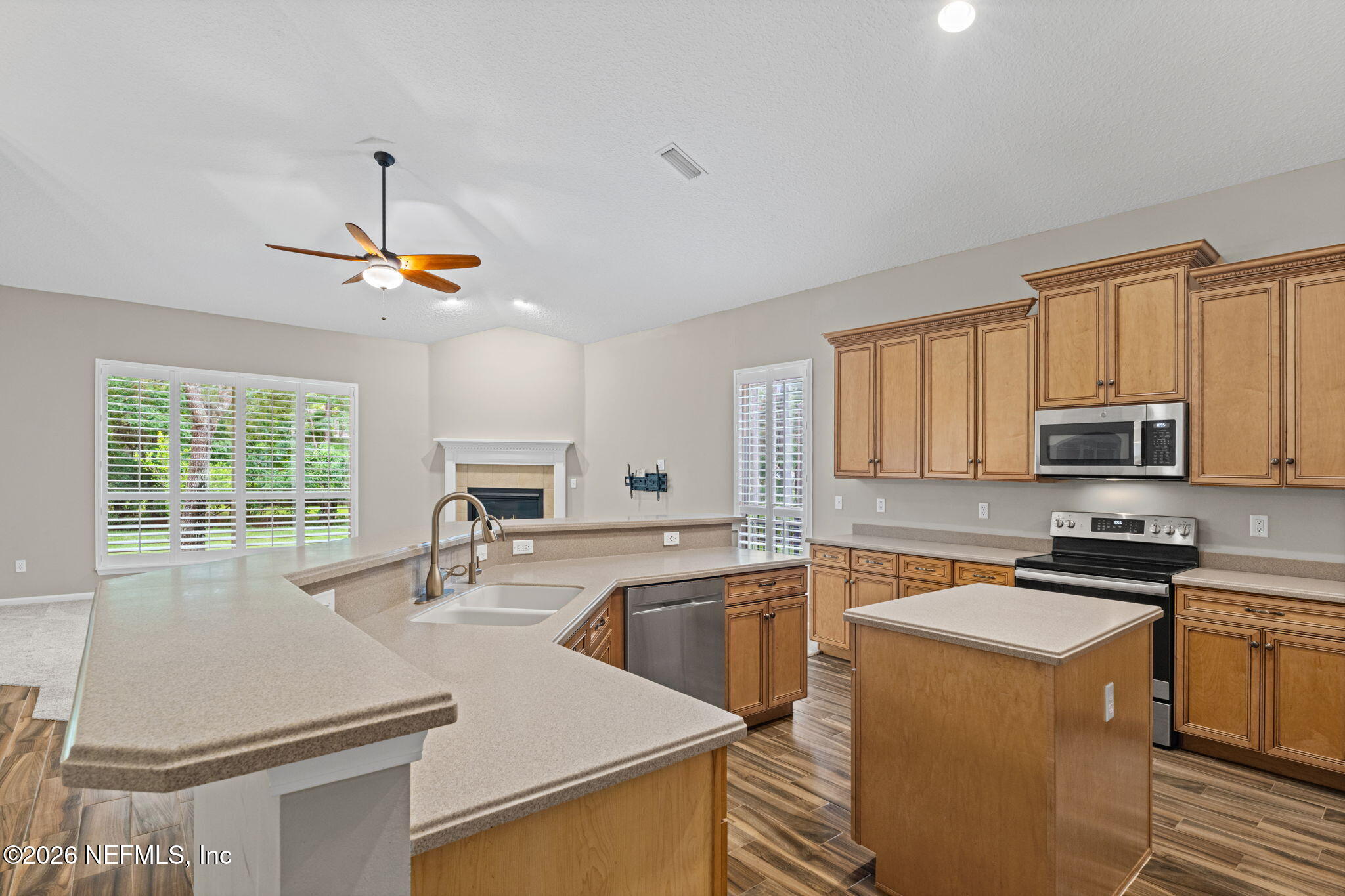 2489 COUNTRY SIDE Drive