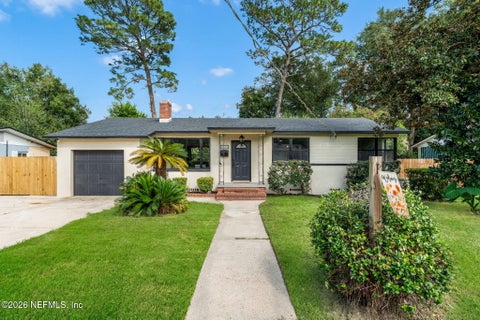 Photo of 6325 MERCER Circle W, Jacksonville, FL 32217 (MLS # 2165631)