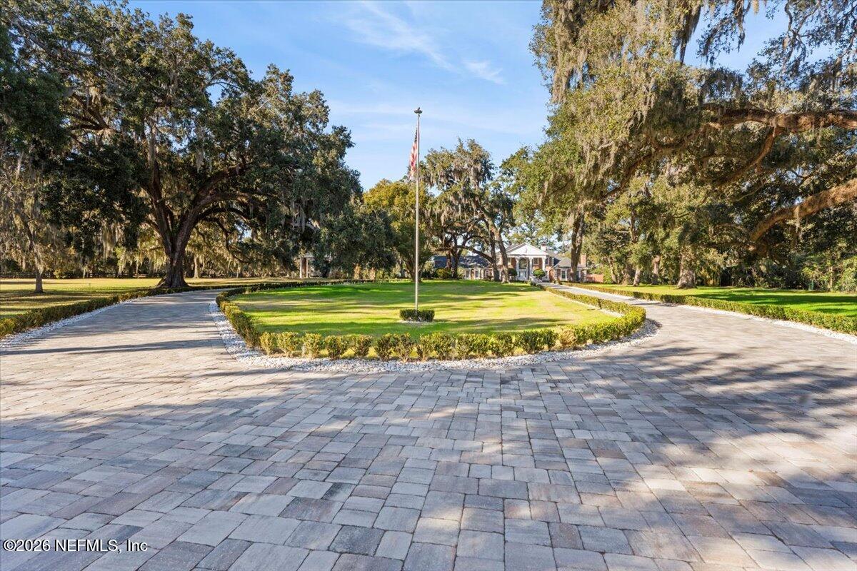 1370 MOSS CREEK Drive