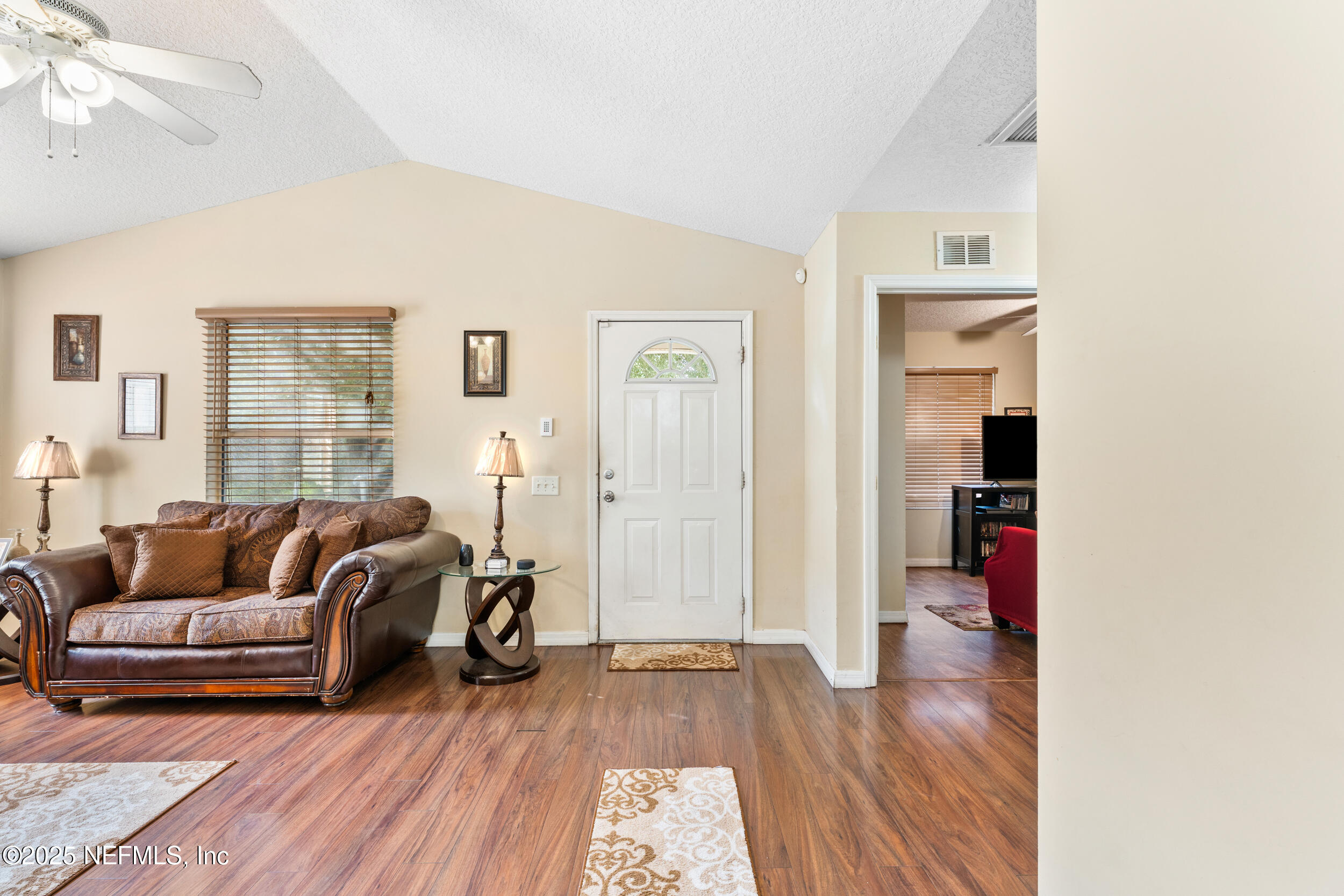 1058 COLLIER Boulevard