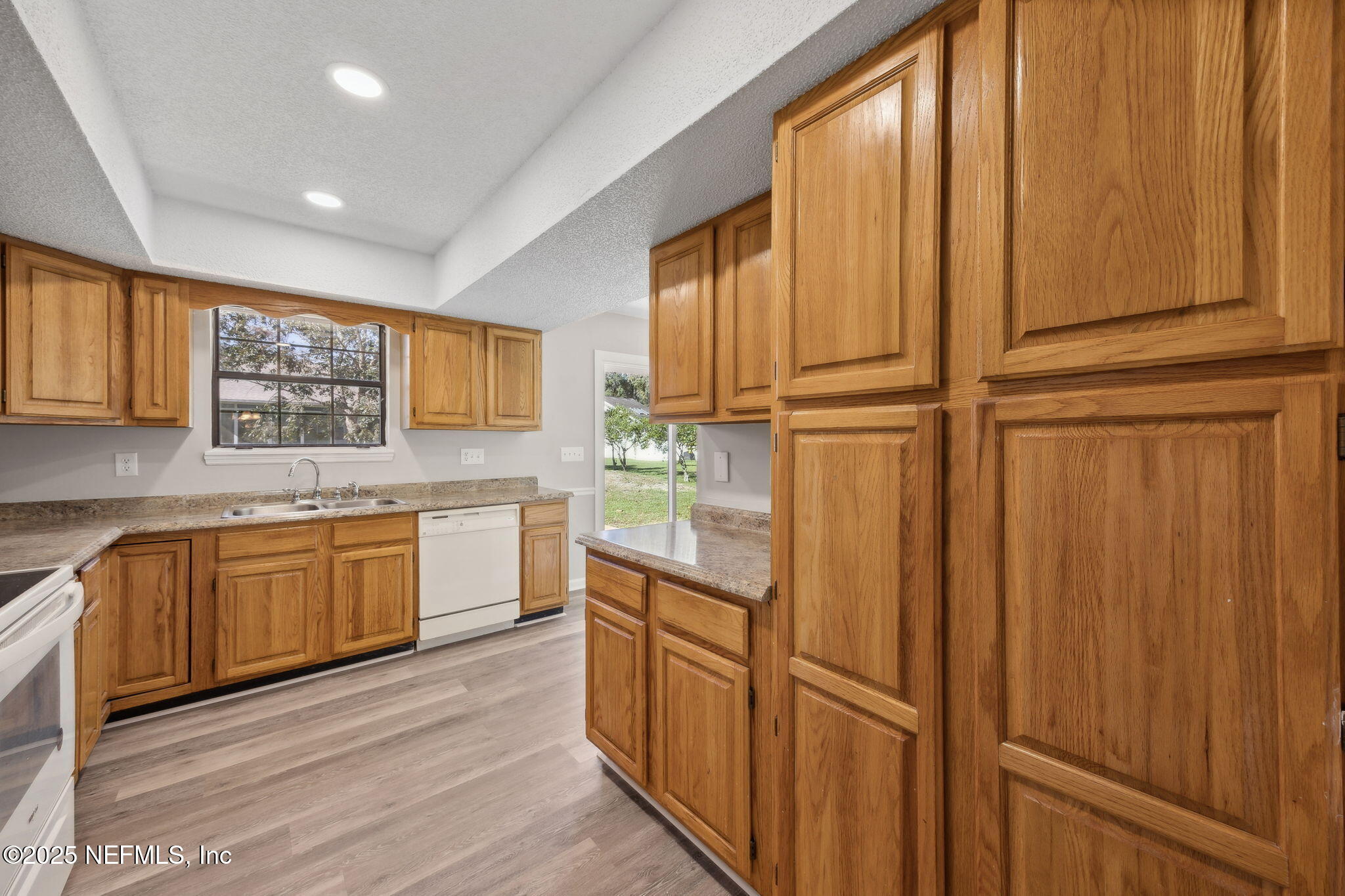 2235 CASHEN WOOD Drive