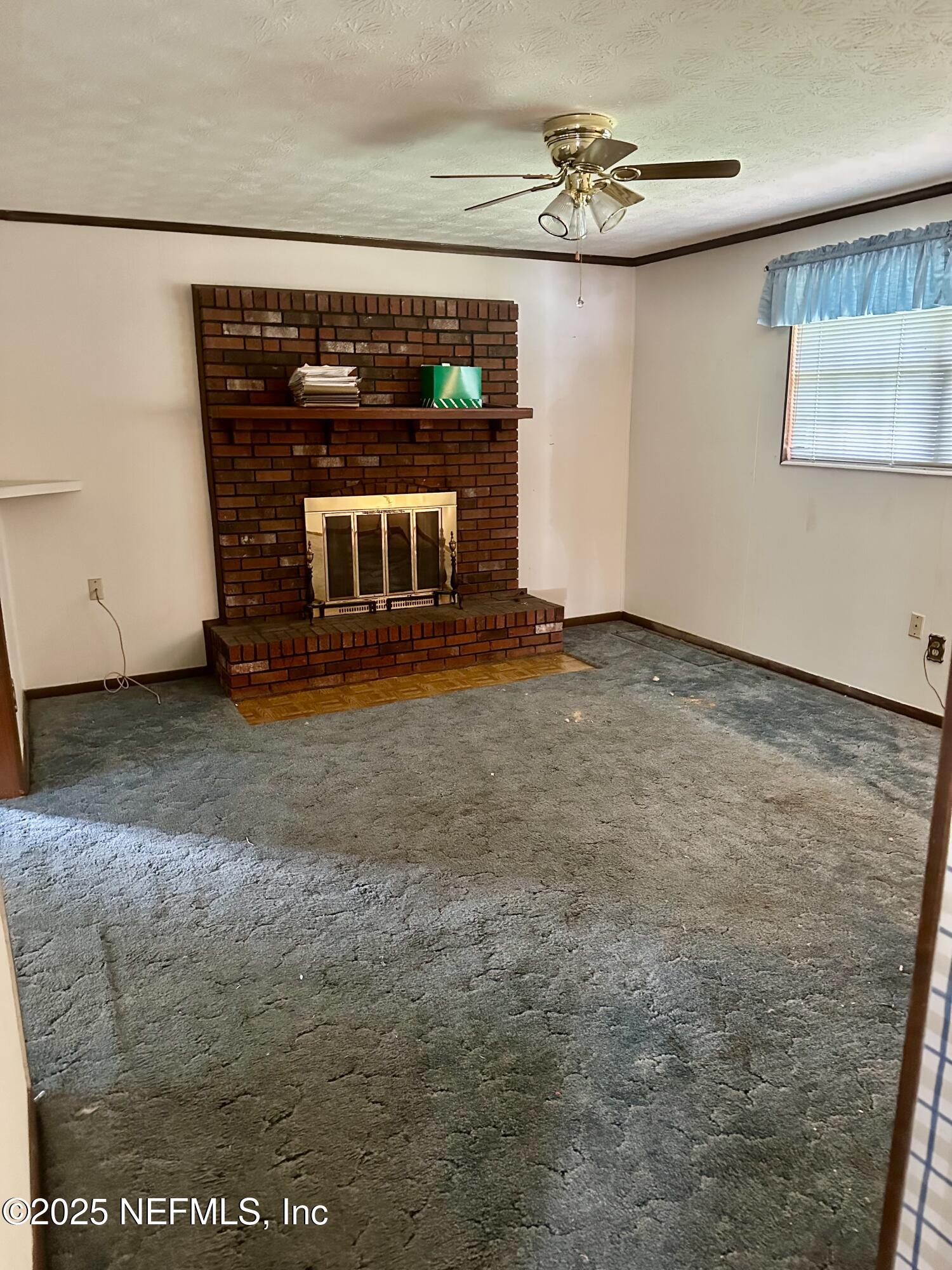 5222 ROBERT SCOTT Drive N