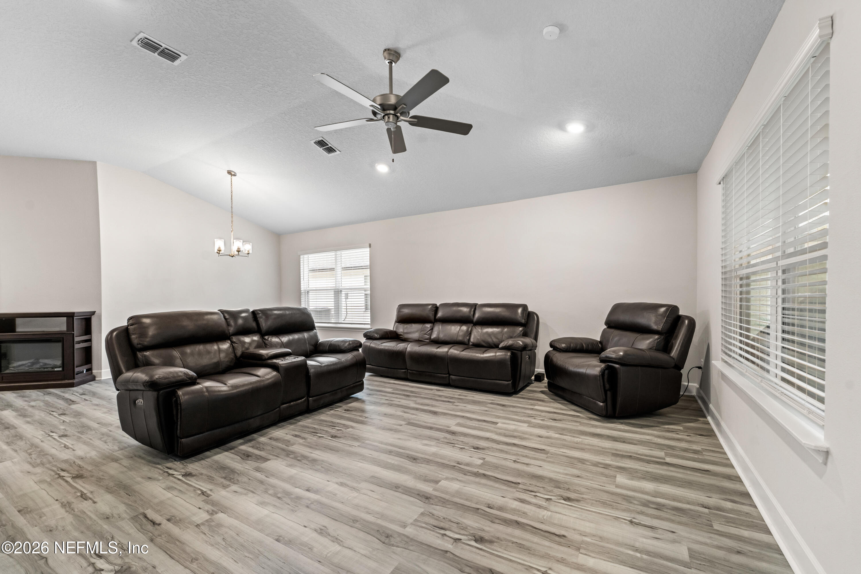 5848 GILCHRIST OAKS Court