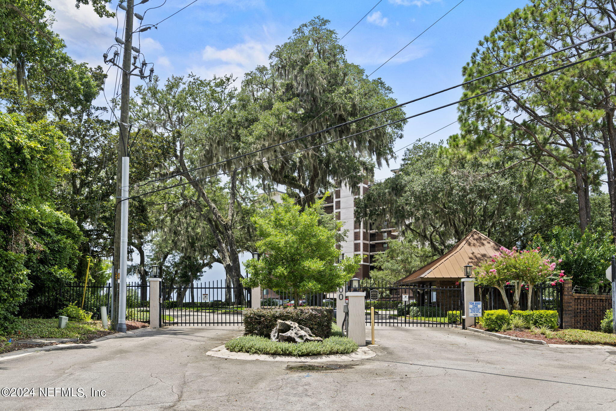 6000 SAN JOSE Boulevard 11-C