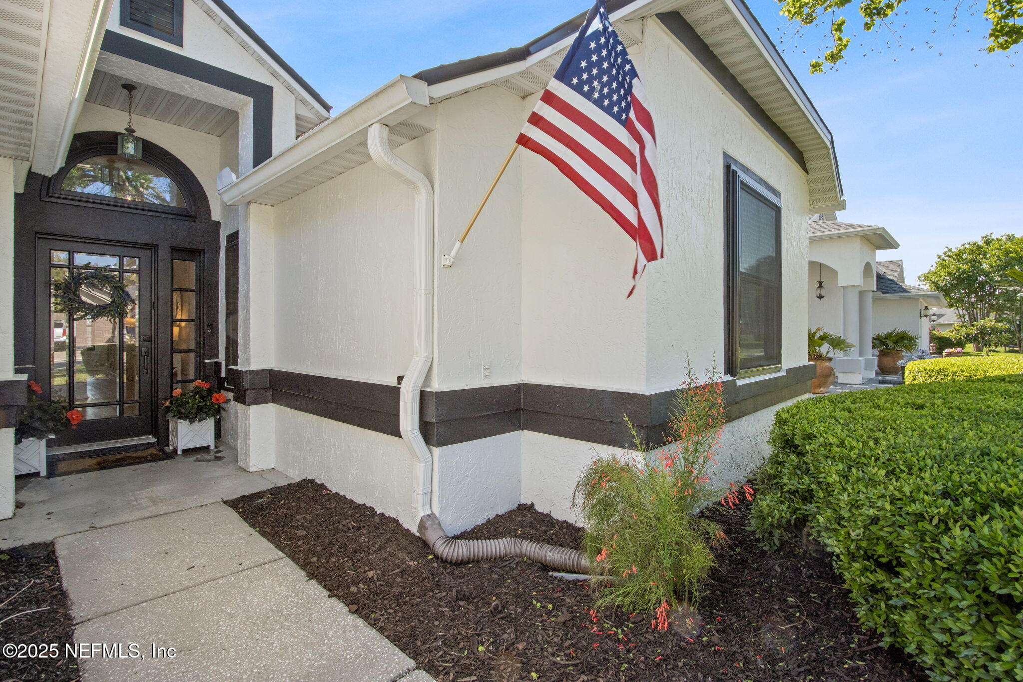 185 CROSSCOVE Circle