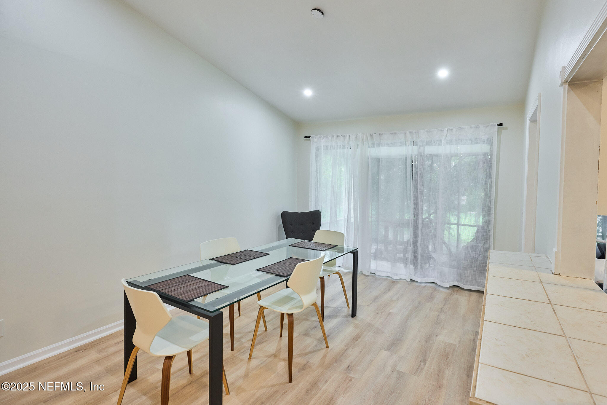 1104 WOOD HILL Place 1104