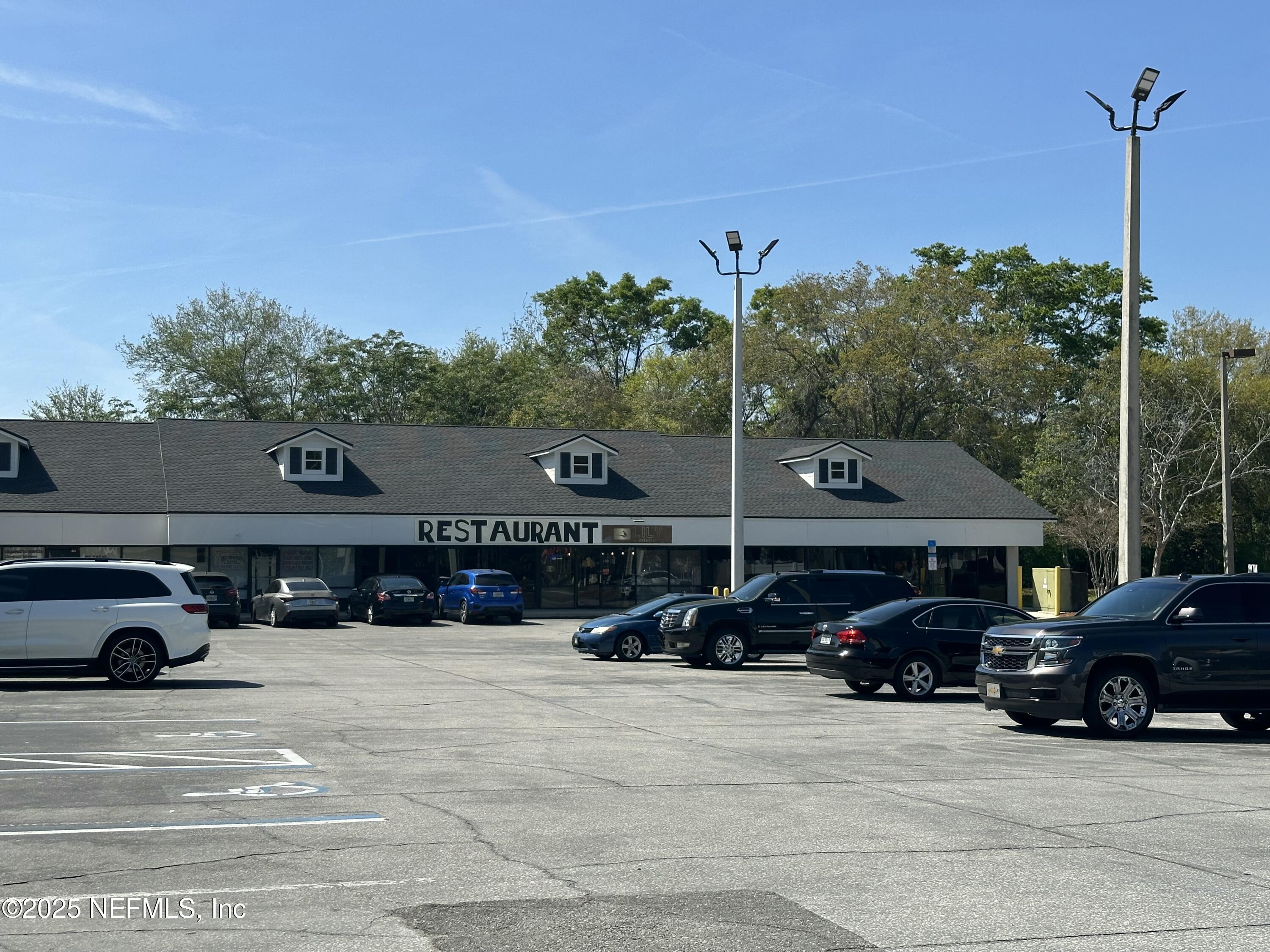 1704 SOUTHSIDE Boulevard 2