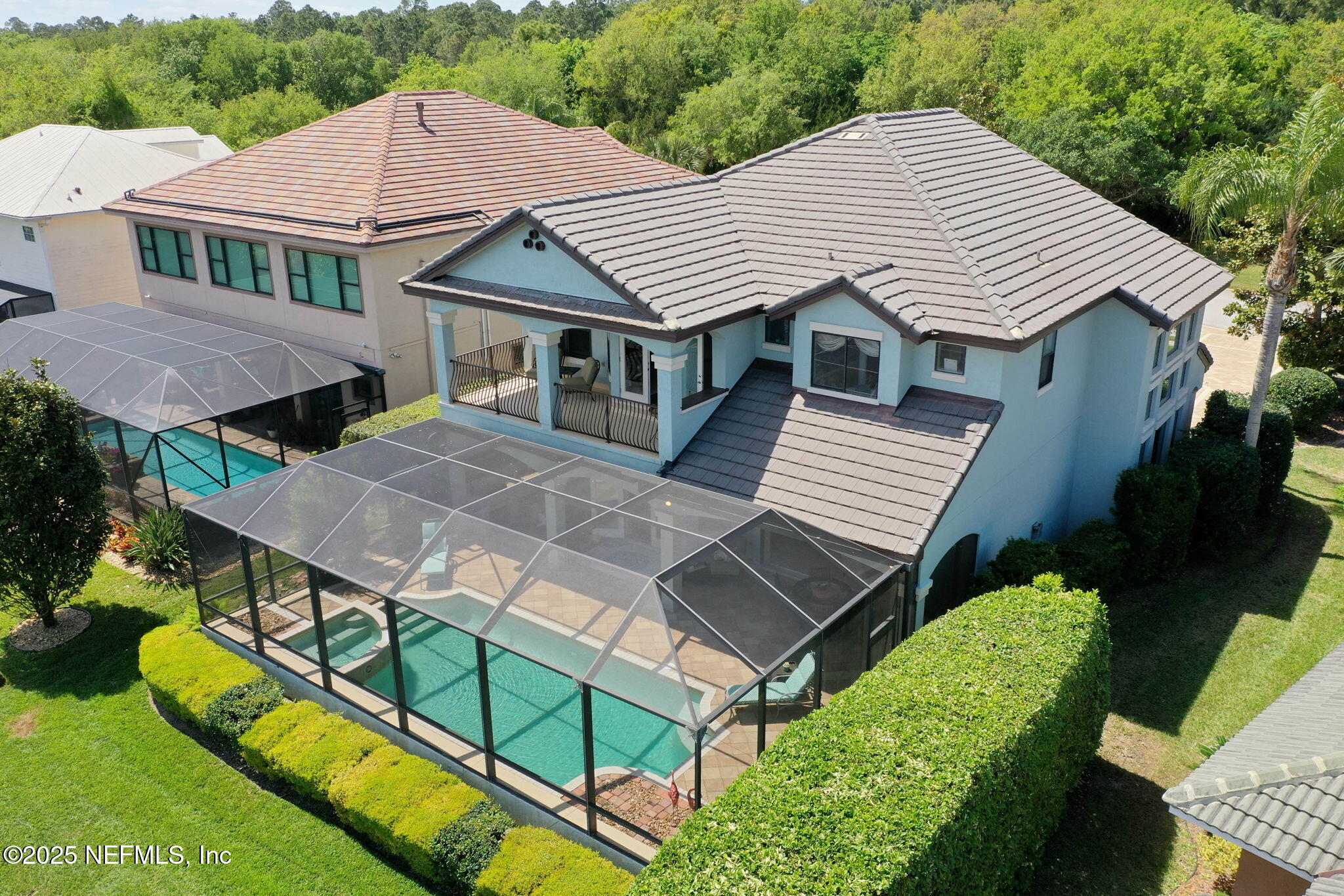 28 EMERALD LAKE Drive