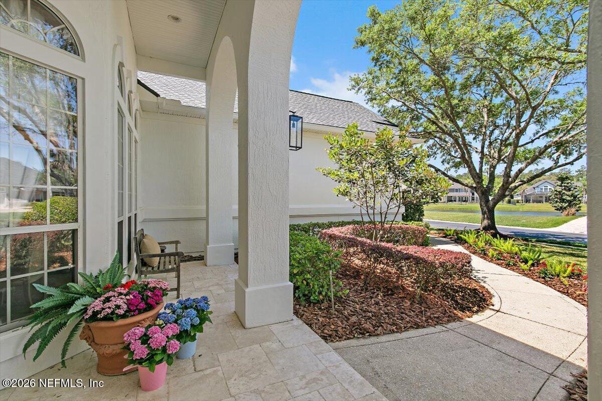 380 CLEARWATER Drive