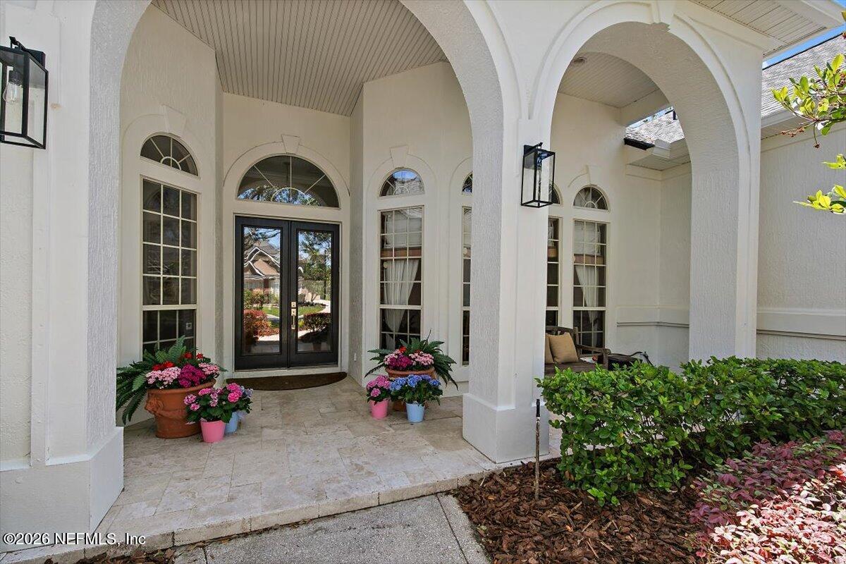 380 CLEARWATER Drive