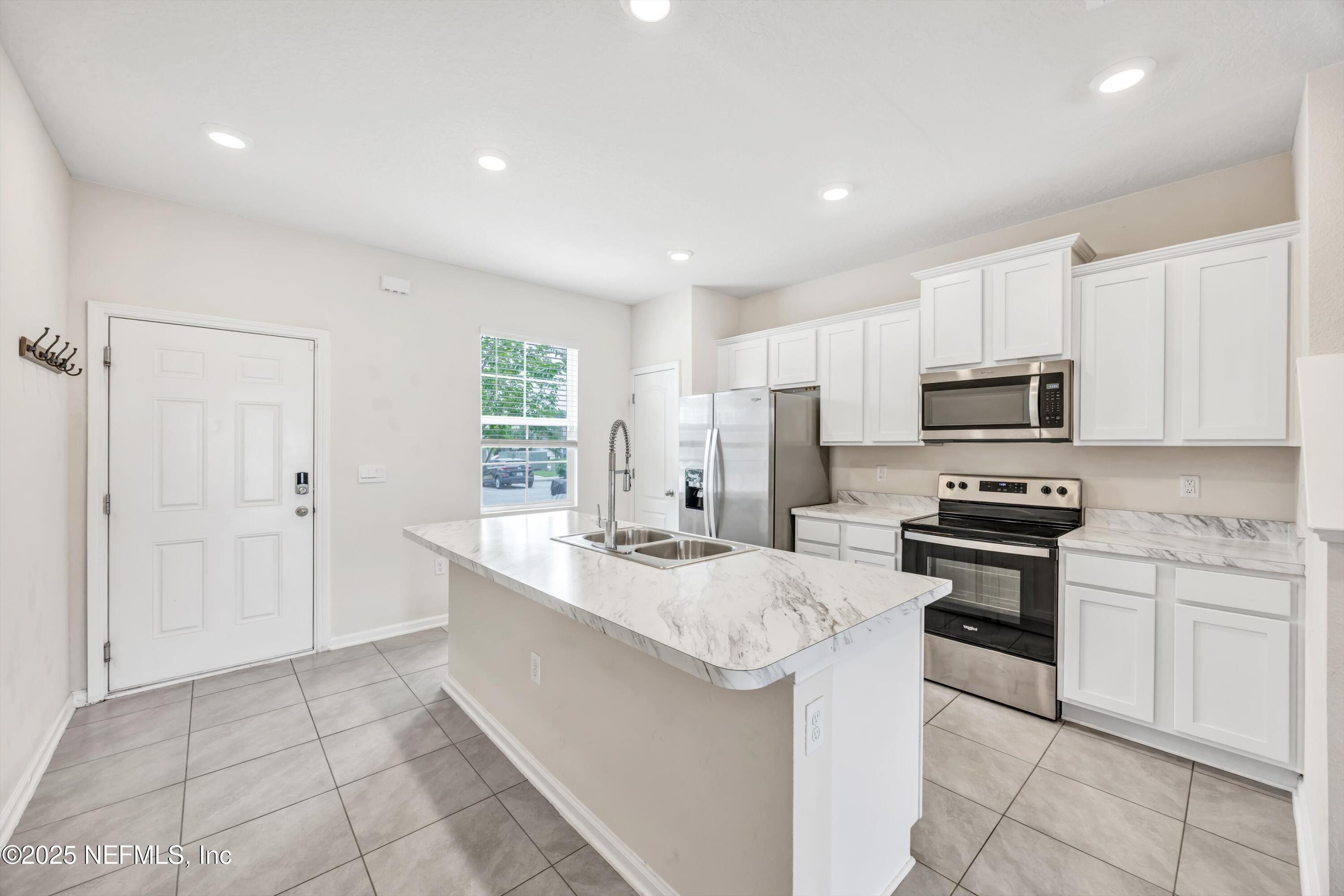 2888 BLACK BUCK Circle