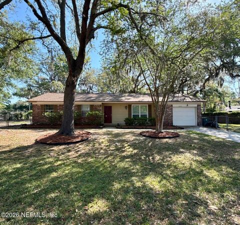 Photo of 12637 CONDOR Drive, Jacksonville, FL 32223 (MLS # 2143192)