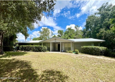 1800 LAUREL Street Palatka FL 32177