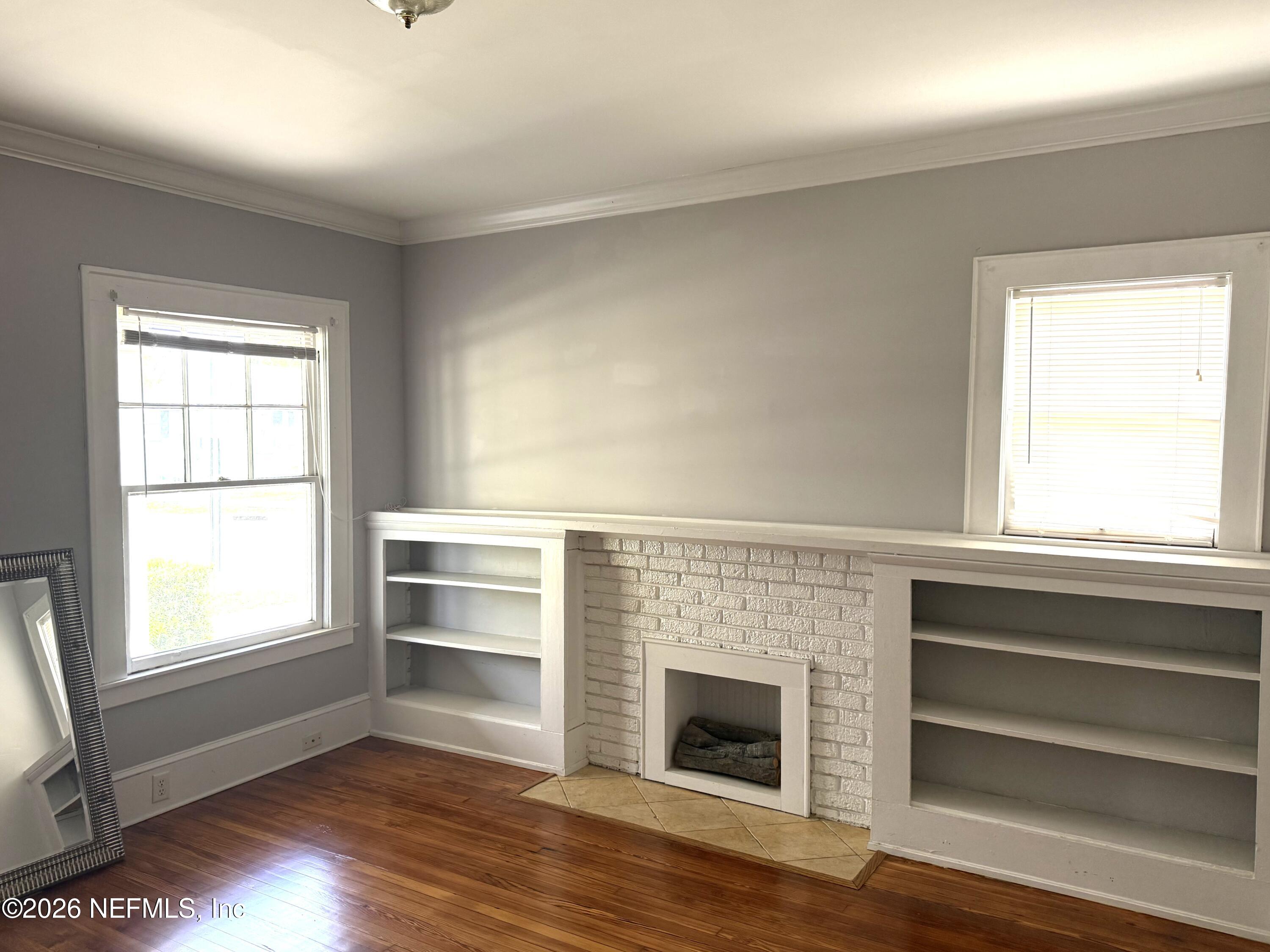 1736 NALDO Avenue 1736