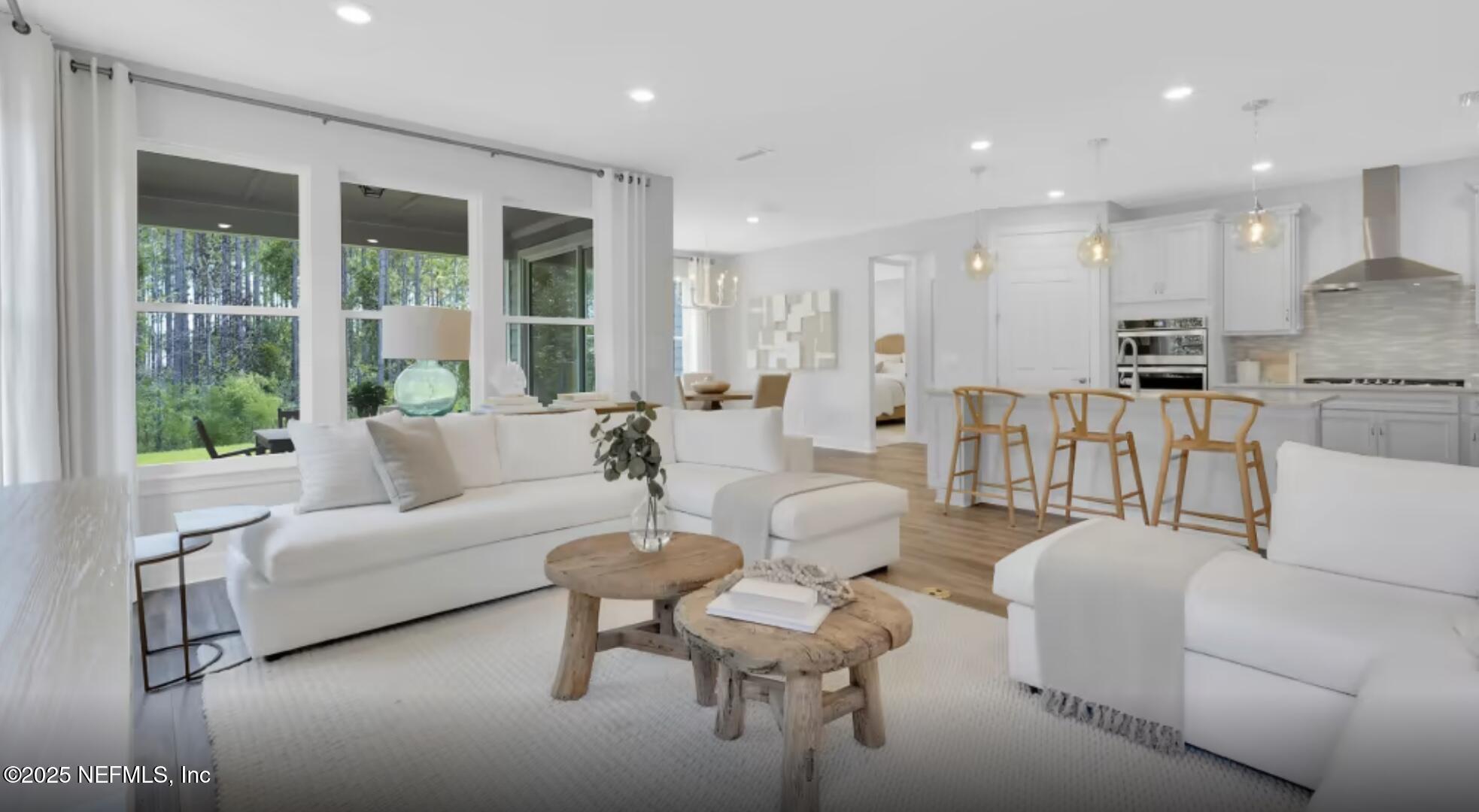 271 CURVED BAY Trail