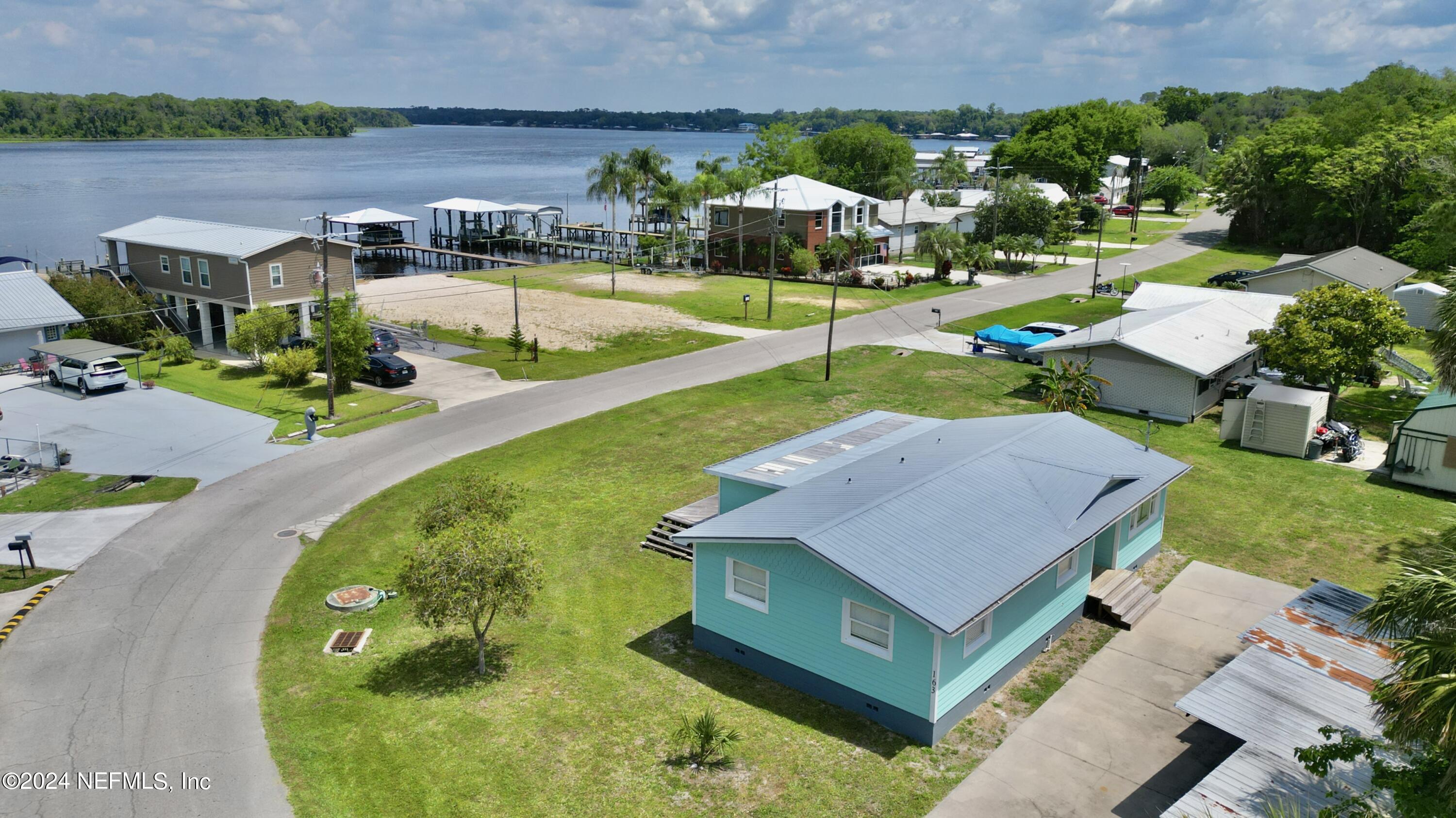 Welaka, FL home for sale located at 163 Beechers Point Drive, Welaka, FL 32193