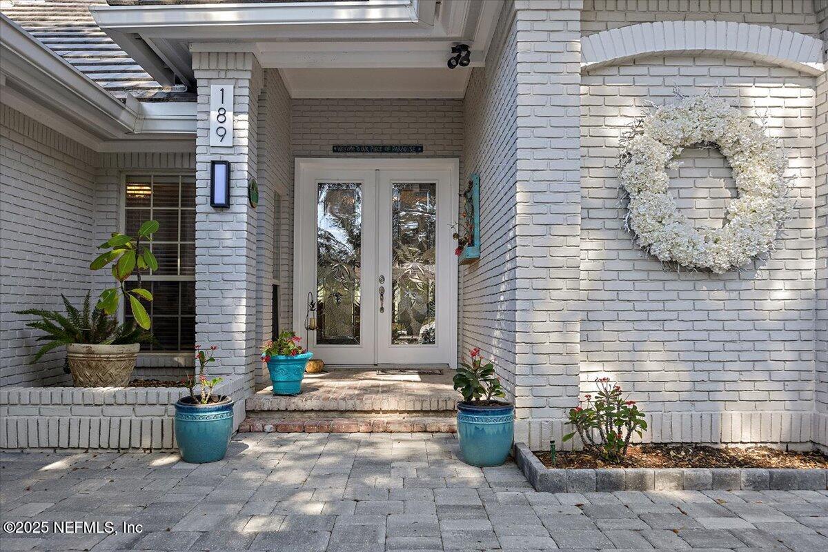 189 LAUREL Lane