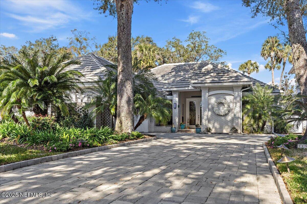 189 LAUREL Lane