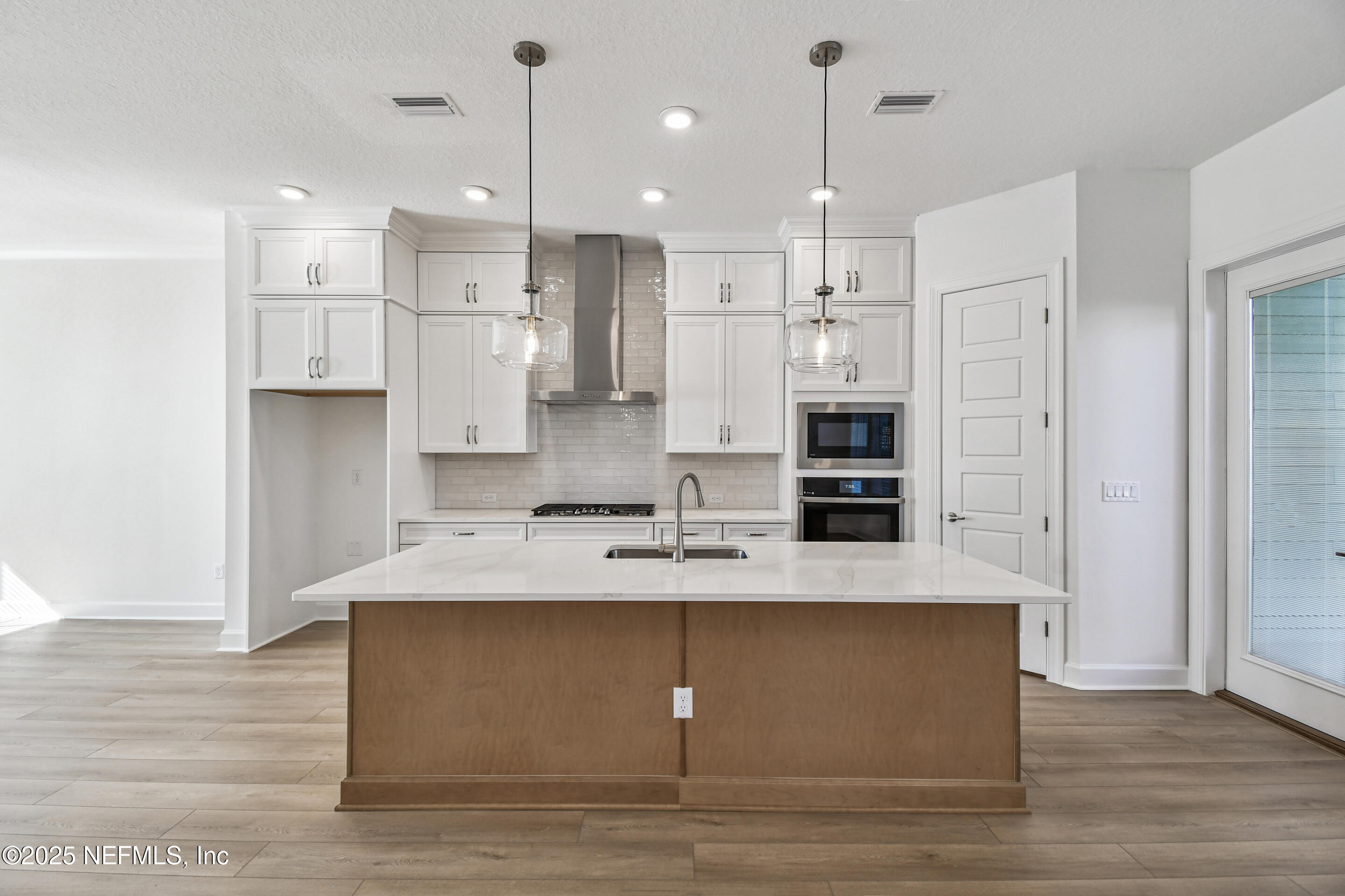 11913 MIRACLE WOODS Way