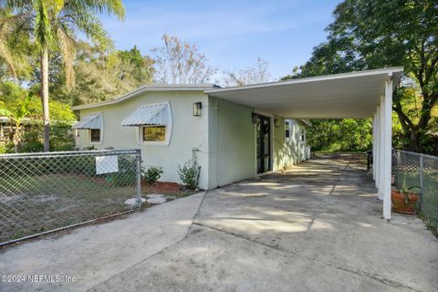 A home in Palatka