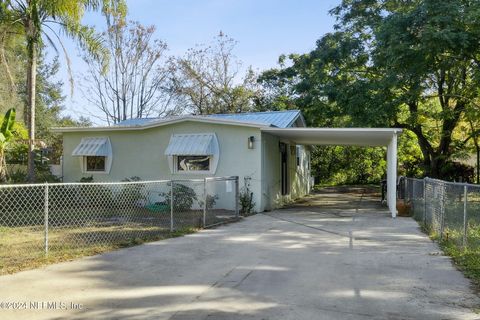 A home in Palatka