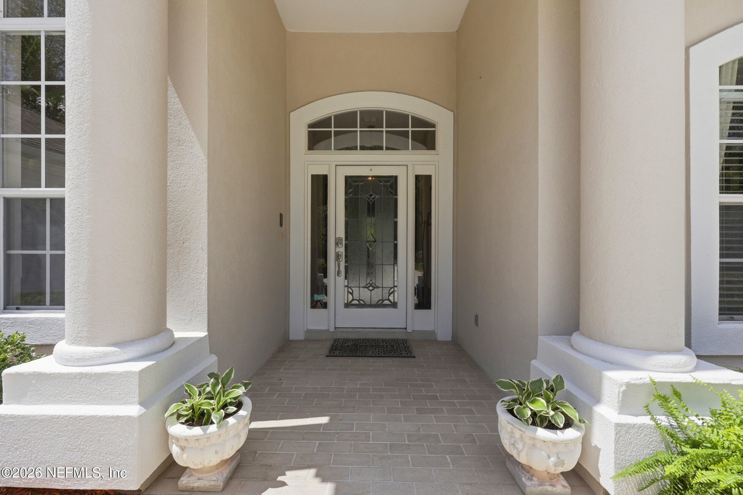 3158 COUNTRY CLUB Boulevard