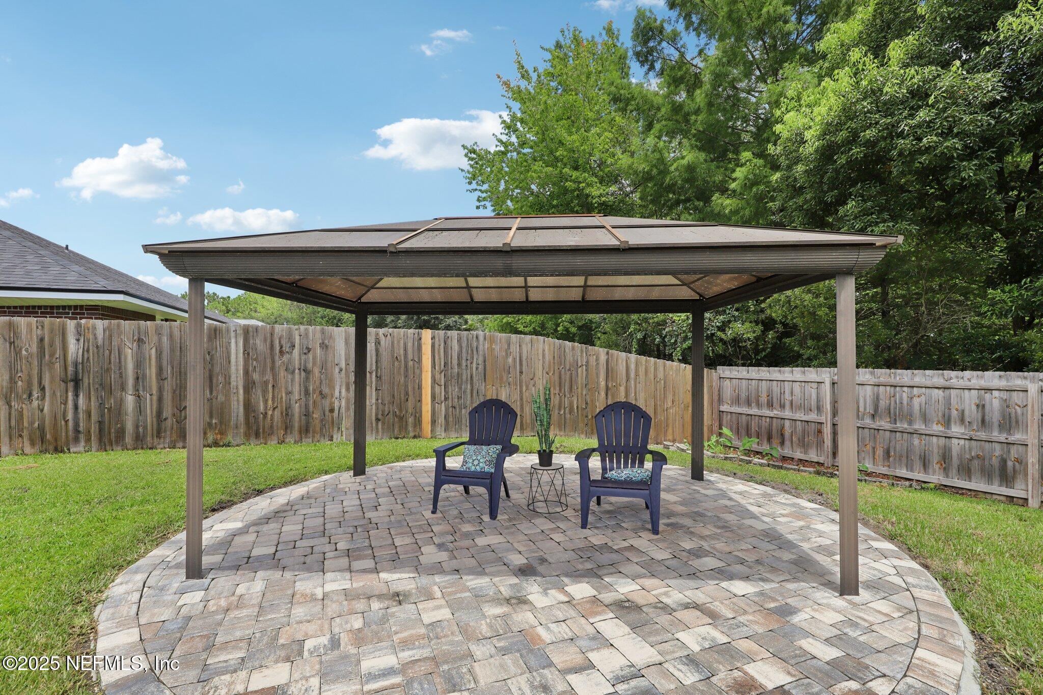 1437 HEATHER GLEN Lane